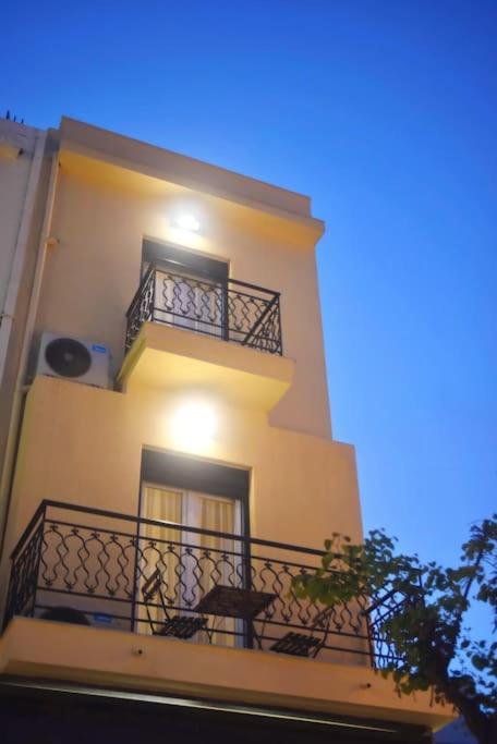 City Pearl Dntwn Apts 이라클리온 외부 사진
